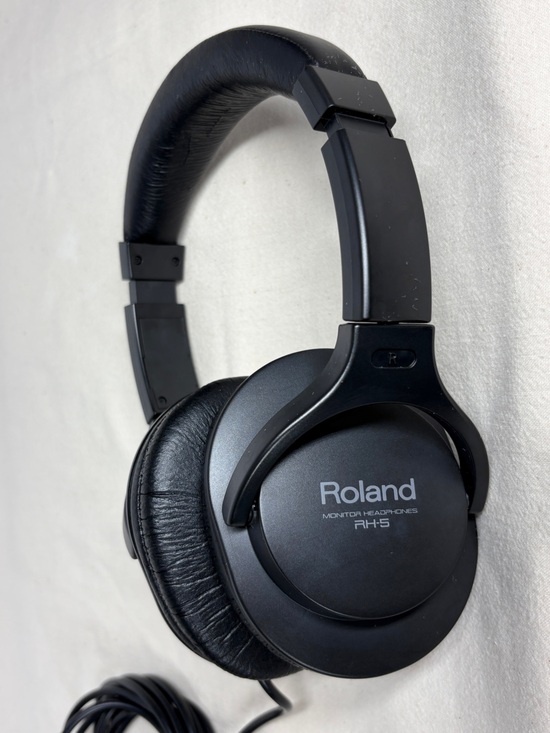 Roland Other - Roland RH-5 Over-Ear Headphones in Black